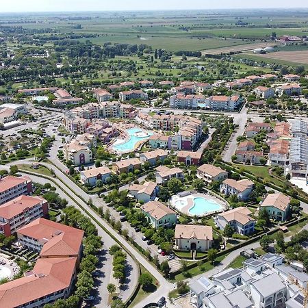Altanea Apartments Con Piscina Caorle Luaran gambar