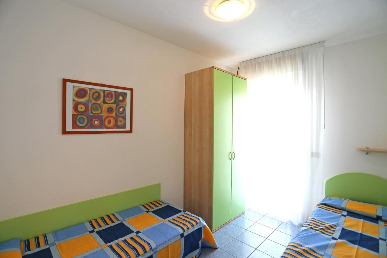 Altanea Apartments Con Piscina Caorle Luaran gambar