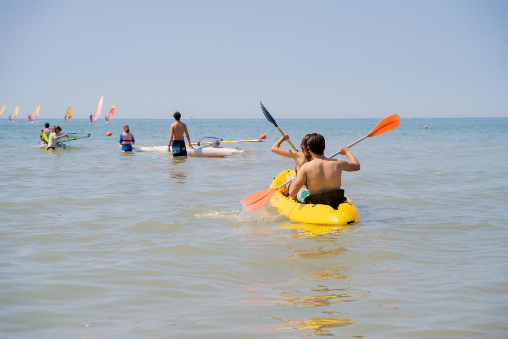 Altanea Apartments Con Piscina Caorle Luaran gambar